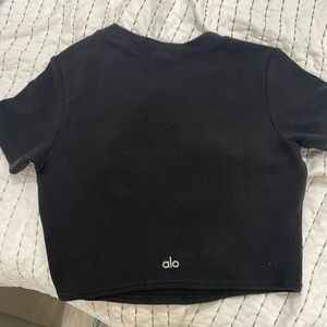 Alo Yoga - MICRO WAFFLE SIERRA SHORT SLEEVE TOP